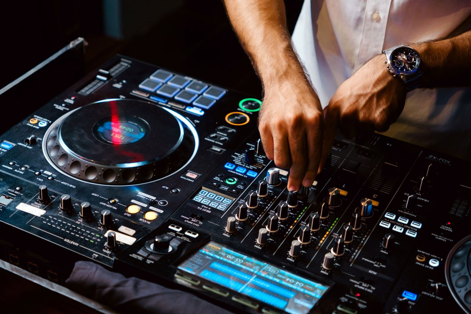 Best-in-Class Clubs in Abu Dhabi: A Lifestyle Guide for Discerning Residents