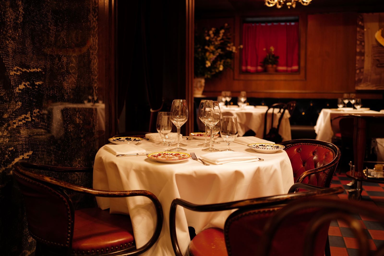 Fine Dining in Abu Dhabi: Six Restaurants That Raise the Bar