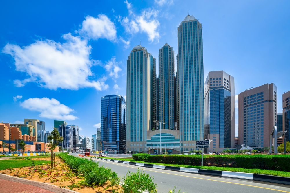 6 Key Reasons Why Abu Dhabi Is a Magnet for International Investors