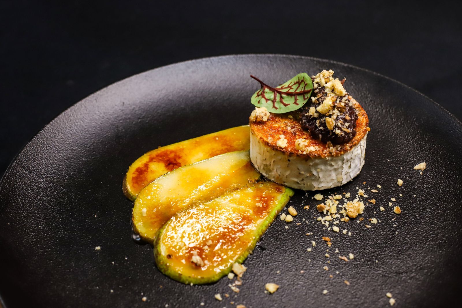 أبرز وجهات الطعام في أبوظبي حسب تصنيف ميشلان لعام 2026